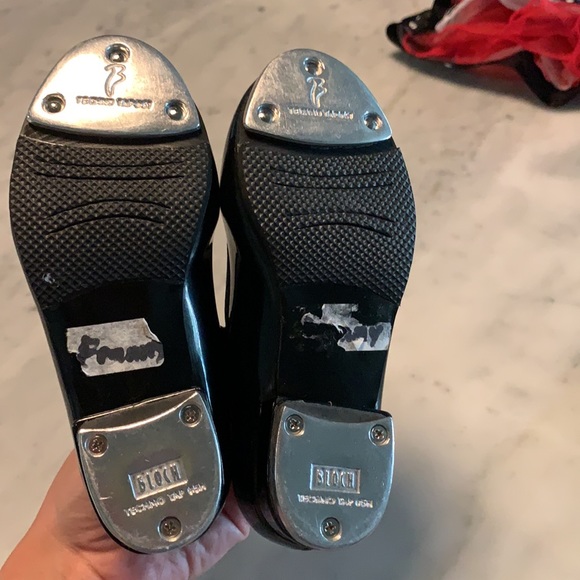 Black patent tap shoe - Picture 4 of 4